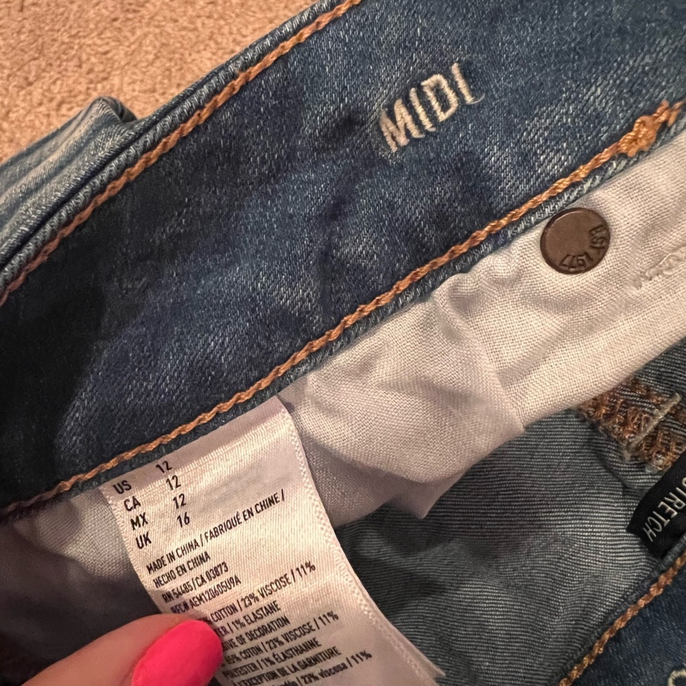 American Eagle MIDI Short - Picture 3 of 4